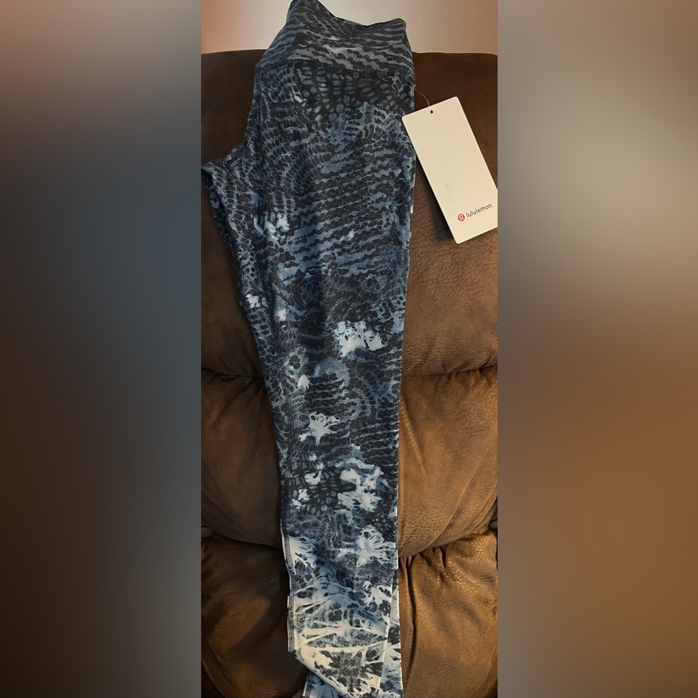 Lululemon Blue Patterned Leggings